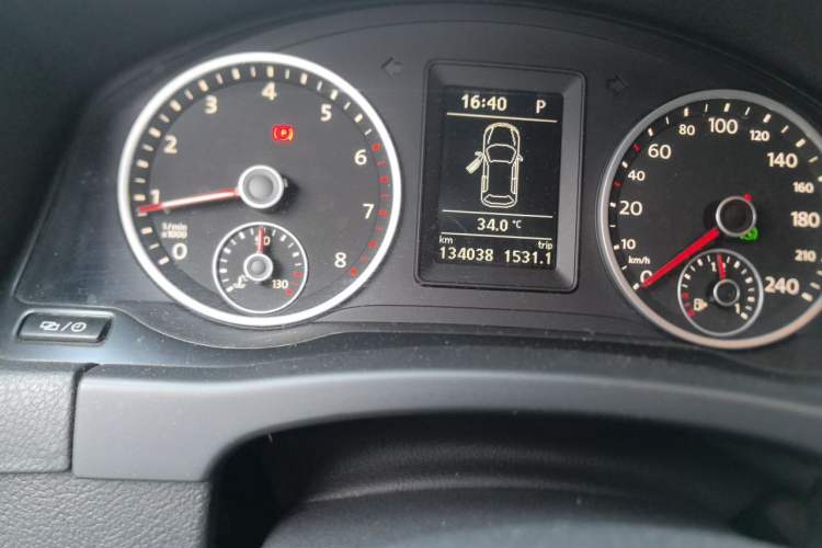 Used Volkswagen Tiguan 2013 1.8 TSI Automatic Two-Wheel Drive Comfort Edition Odometer Close Up