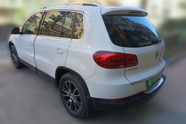 Used Volkswagen Tiguan 2013 1.8 TSI Automatic All-Wheel Drive Luxury Model Rear Left 45 Deg