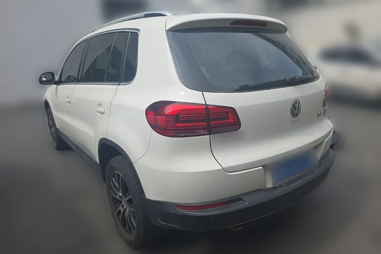 Used Volkswagen Tiguan 2013 2.0 TSI Automatic All-Wheel Drive Luxury Edition Rear Left 45 Deg