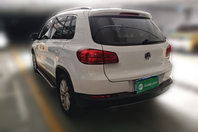 Used Volkswagen Tiguan 2013 1.8 TSI Automatic All-Wheel Drive Luxury Model Rear Left 45 Deg
