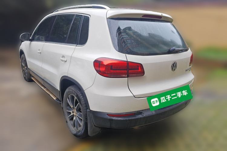 Used Volkswagen Tiguan 2013 1.8 TSI Automatic All-Wheel Drive Luxury Model Rear Left 45 Deg