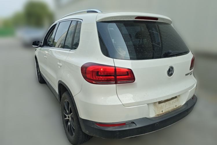 Used Volkswagen Tiguan 2013 2.0 TSI Automatic All-Wheel Drive Luxury Edition Rear Left 45 Deg