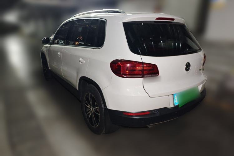 Used Volkswagen Tiguan 2013 1.8 TSI Automatic All-Wheel Drive Luxury Model Rear Left 45 Deg