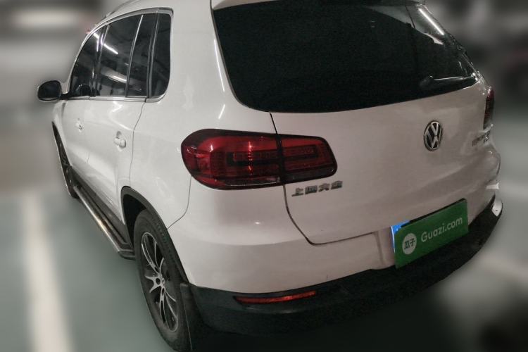 Used Volkswagen Tiguan 2013 1.8 TSI Automatic All-Wheel Drive Luxury Model Rear Left 45 Deg