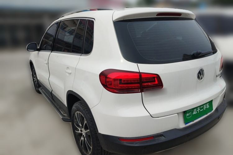 Used Volkswagen Tiguan 2013 1.8 TSI Automatic All-Wheel Drive Luxury Model Rear Left 45 Deg
