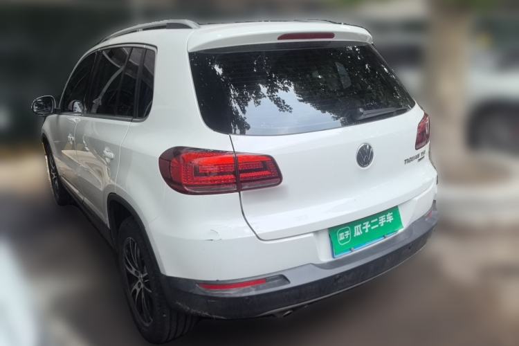 Used Volkswagen Tiguan 2013 1.8 TSI Automatic All-Wheel Drive Luxury Model Rear Left 45 Deg