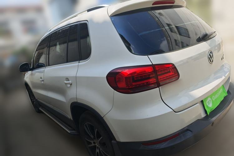 Used Volkswagen Tiguan 2013 1.8 TSI Automatic All-Wheel Drive Luxury Model Rear Left 45 Deg