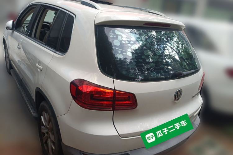 Used Volkswagen Tiguan 2013 1.8 TSI Automatic All-Wheel Drive Luxury Model Rear Left 45 Deg
