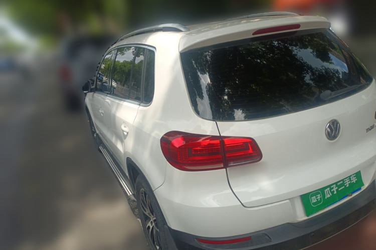 Used Volkswagen Tiguan 2013 1.8 TSI Automatic All-Wheel Drive Luxury Model Rear Left 45 Deg