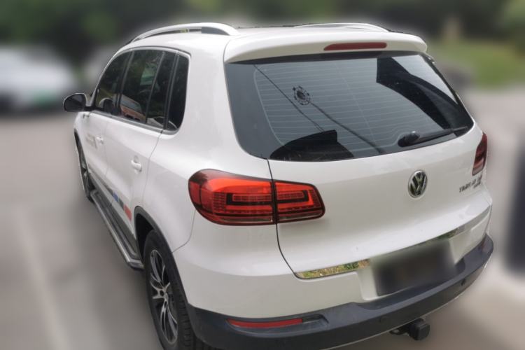 Used Volkswagen Tiguan 2013 1.8 TSI Automatic All-Wheel Drive Luxury Model Rear Left 45 Deg
