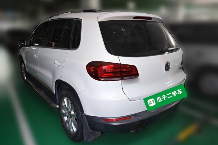 Used Volkswagen Tiguan 2013 1.8 TSI Automatic All-Wheel Drive Luxury Model Rear Left 45 Deg