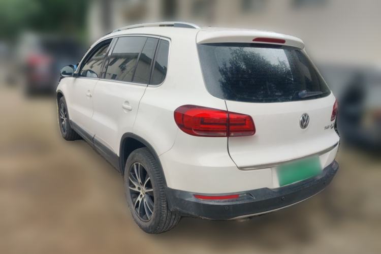 Used Volkswagen Tiguan 2013 1.8 TSI Automatic All-Wheel Drive Luxury Model Rear Left 45 Deg