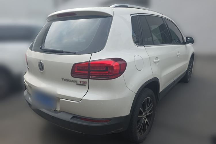 Used Volkswagen Tiguan 2013 2.0 TSI Automatic All-Wheel Drive Luxury Edition Rear Right 45 Deg