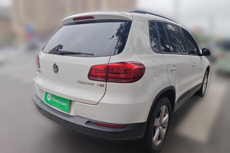 Used Volkswagen Tiguan 2013 1.8 TSI Automatic Two-Wheel Drive Comfort Edition Rear Right 45 Deg