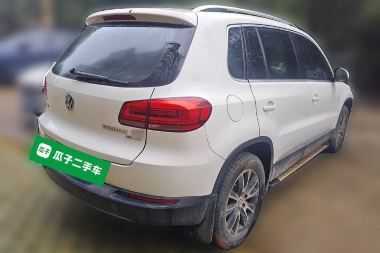 Used Volkswagen Tiguan 2013 1.8 TSI Automatic All-Wheel Drive Luxury Model Rear Right 45 Deg