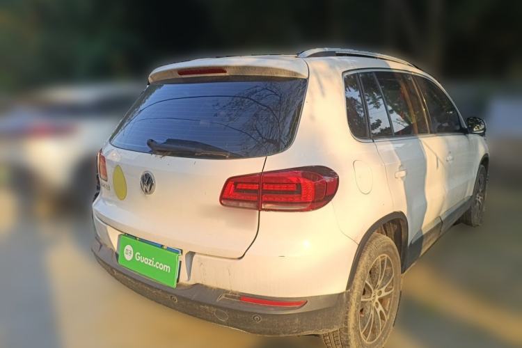 Used Volkswagen Tiguan 2013 2.0 TSI Automatic All-Wheel Drive Luxury Edition Rear Right 45 Deg