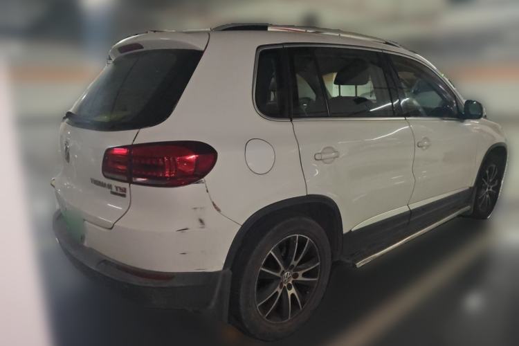 Used Volkswagen Tiguan 2013 1.8 TSI Automatic All-Wheel Drive Luxury Model Rear Right 45 Deg