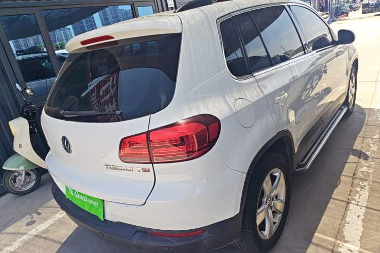 Used Volkswagen Tiguan 2013 1.8 TSI Automatic Two-Wheel Drive Comfort Edition Rear Right 45 Deg
