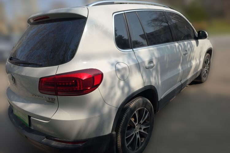 Used Volkswagen Tiguan 2013 2.0 TSI Automatic All-Wheel Drive Luxury Edition Rear Right 45 Deg