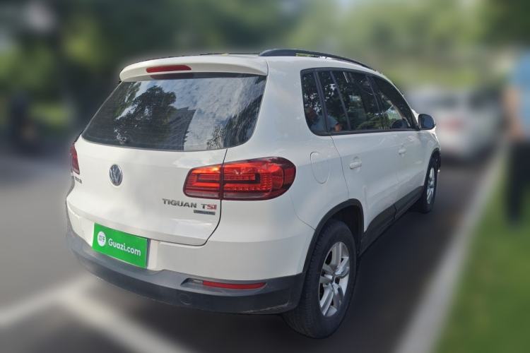 Used Volkswagen Tiguan 2013 1.8TSI Manual Two-Wheel Drive Trend Edition Rear Right 45 Deg