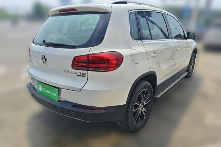 Used Volkswagen Tiguan 2013 2.0 TSI Automatic All-Wheel Drive Luxury Edition Rear Right 45 Deg