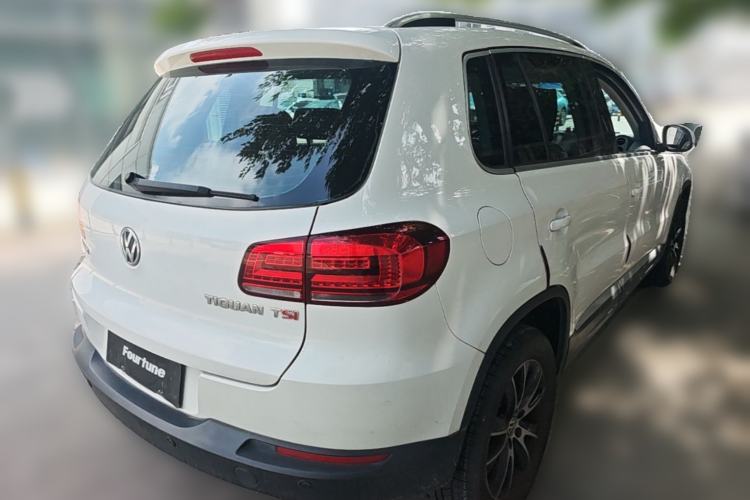 Used Volkswagen Tiguan 2013 1.8TSI Automatic Two-Wheel Drive Luxury Model Rear Right 45 Deg