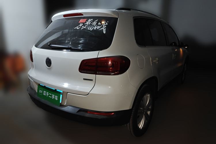 Used Volkswagen Tiguan 2013 1.8 TSI Automatic All-Wheel Drive Luxury Model Rear Right 45 Deg