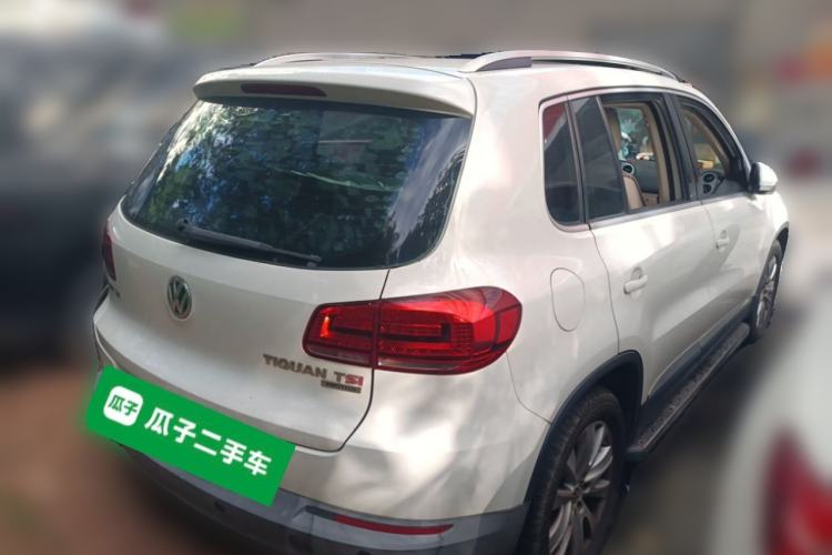 Used Volkswagen Tiguan 2013 1.8 TSI Automatic All-Wheel Drive Luxury Model Rear Right 45 Deg