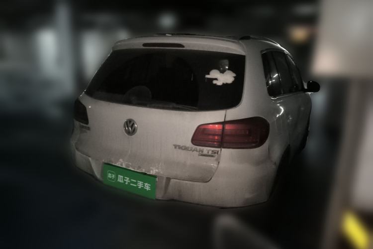 Used Volkswagen Tiguan 2013 1.8 TSI Automatic All-Wheel Drive Luxury Model Rear Right 45 Deg