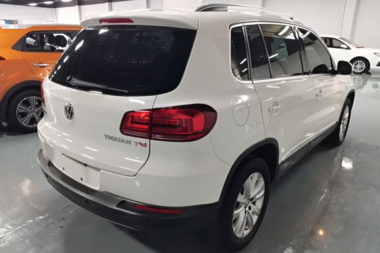 Used Volkswagen Tiguan 2013 1.8TSI Automatic Two-Wheel Drive Luxury Model Rear Right 45 Deg