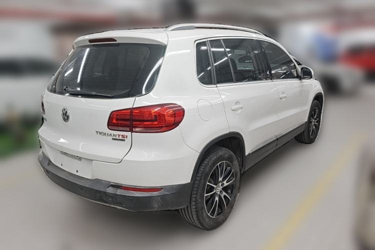 Used Volkswagen Tiguan 2013 2.0 TSI Automatic All-Wheel Drive Luxury Edition Rear Right 45 Deg