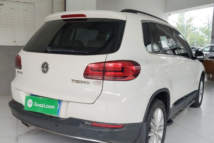 Used Volkswagen Tiguan 2013 1.8 TSI Automatic Two-Wheel Drive Comfort Edition Rear Right 45 Deg