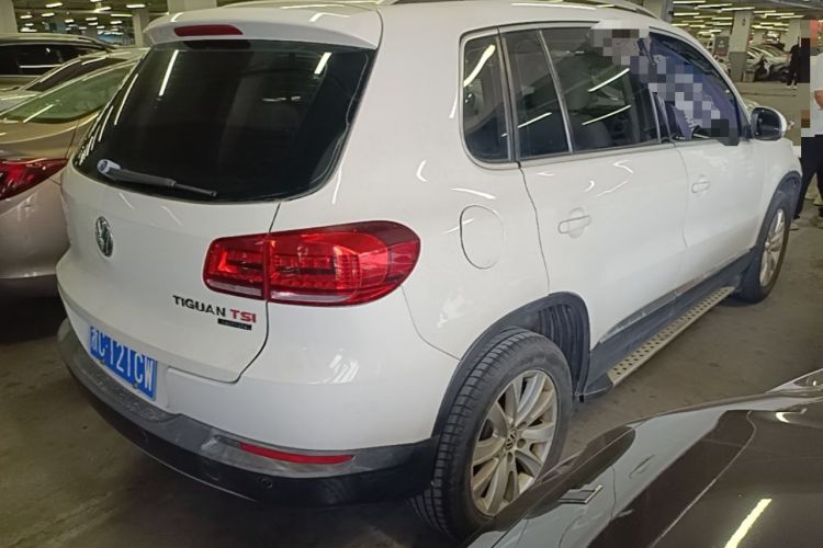 Used Volkswagen Tiguan 2013 2.0 TSI Automatic All-Wheel Drive Luxury Edition Rear Right 45 Deg