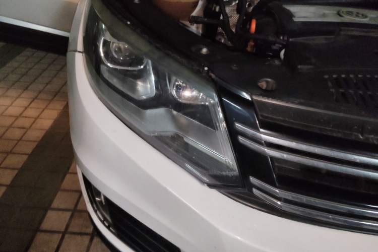 Used Volkswagen Tiguan 2013 1.8TSI Automatic Two-Wheel Drive Luxury Model Right Front Headlight