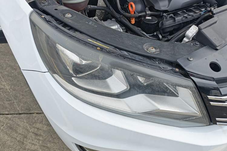 Used Volkswagen Tiguan 2013 1.8TSI Automatic Two-Wheel Drive Luxury Model Right Front Headlight