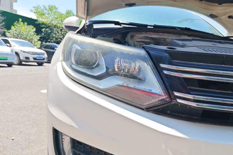 Used Volkswagen Tiguan 2013 1.8TSI Automatic Two-Wheel Drive Luxury Model Right Front Headlight