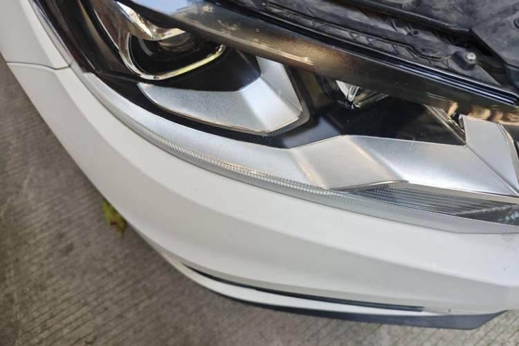 Used Volkswagen Tiguan 2013 1.8TSI Automatic Two-Wheel Drive Luxury Model Right Front Headlight