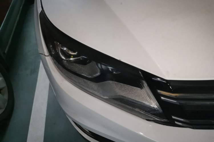 Used Volkswagen Tiguan 2013 1.8TSI Automatic Two-Wheel Drive Trend Edition Right Front Headlight