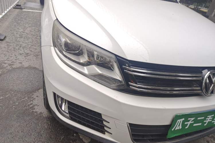 Used Volkswagen Tiguan 2013 1.8TSI Automatic Two-Wheel Drive Luxury Model Right Front Headlight