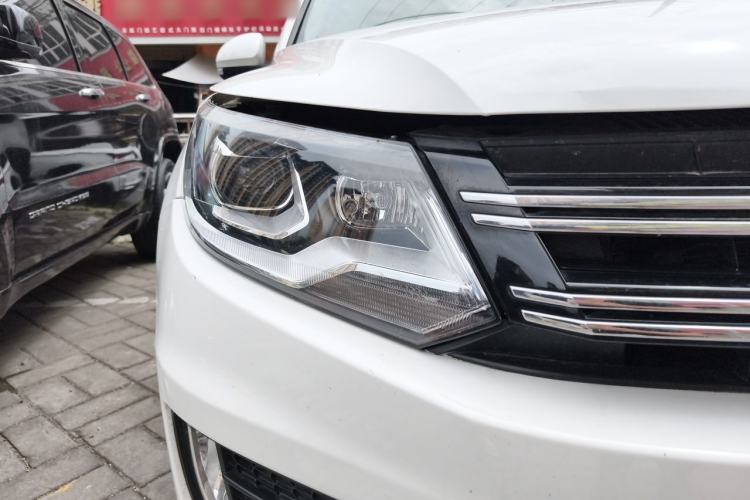 Used Volkswagen Tiguan 2013 1.8TSI Automatic Two-Wheel Drive Luxury Model Right Front Headlight