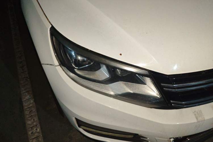 Used Volkswagen Tiguan 2013 1.8TSI Automatic Two-Wheel Drive Luxury Model Right Front Headlight