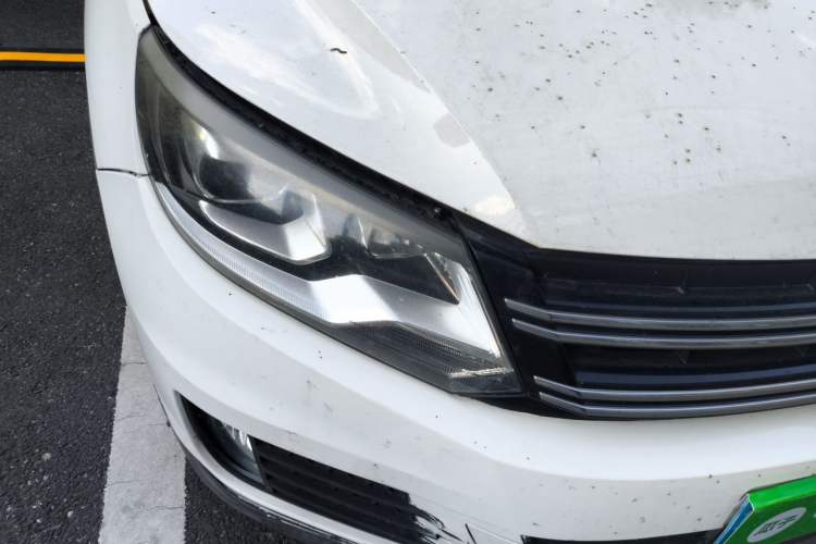 Used Volkswagen Tiguan 2013 1.8TSI Automatic Two-Wheel Drive Trend Edition Right Front Headlight