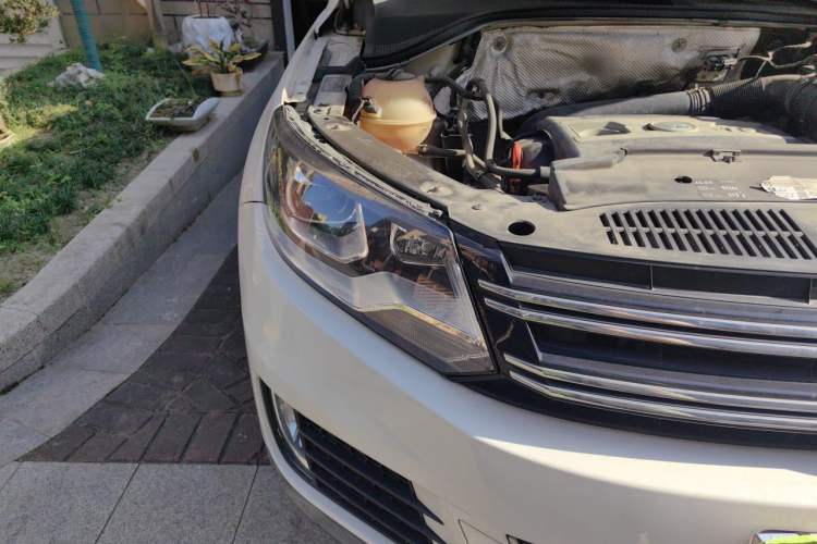 Used Volkswagen Tiguan 2013 1.8TSI Automatic Two-Wheel Drive Luxury Model Right Front Headlight