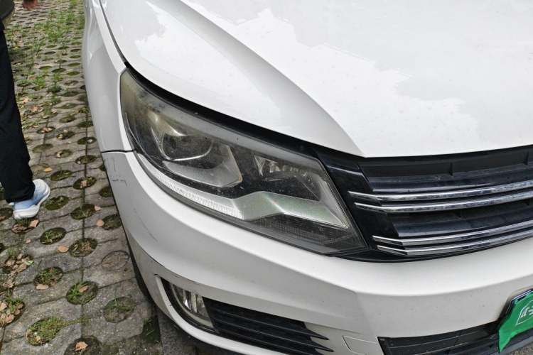 Used Volkswagen Tiguan 2013 1.8TSI Automatic Two-Wheel Drive Trend Edition Right Front Headlight