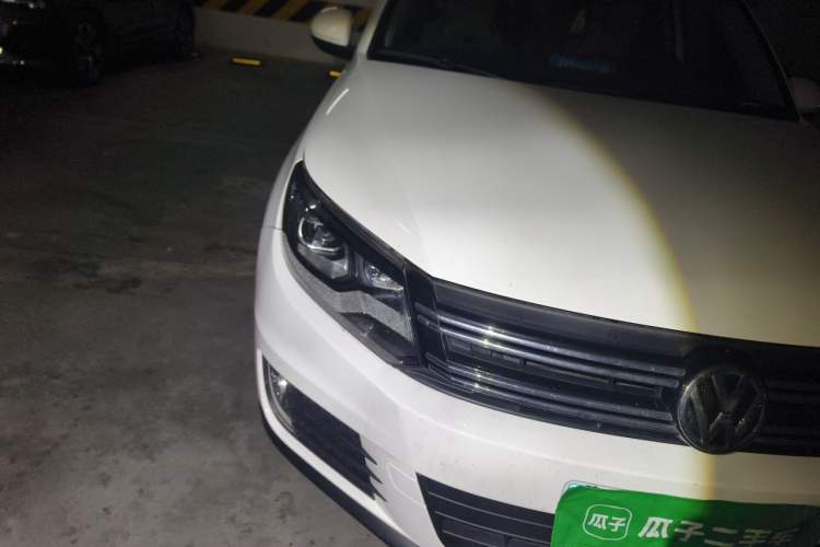 Used Volkswagen Tiguan 2013 1.8TSI Automatic Two-Wheel Drive Trend Edition Right Front Headlight
