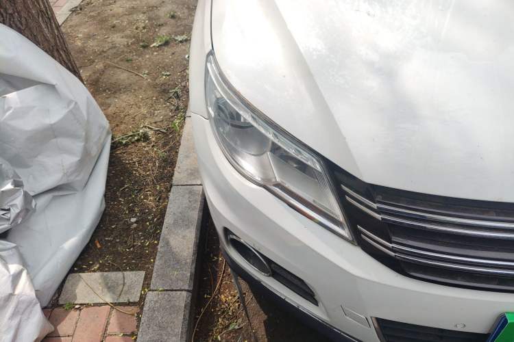 Used Volkswagen Tiguan 2013 1.8TSI Automatic Two-Wheel Drive Luxury Model Right Front Headlight