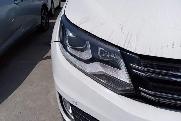 Used Volkswagen Tiguan 2013 1.8 TSI Automatic Two-Wheel Drive Comfort Edition Right Front Headlight