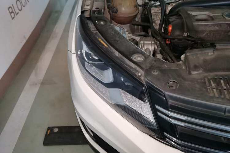 Used Volkswagen Tiguan 2013 1.8TSI Automatic Two-Wheel Drive Luxury Model Right Front Headlight