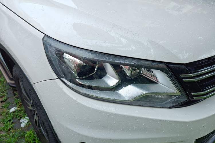 Used Volkswagen Tiguan 2013 1.8TSI Automatic Two-Wheel Drive Luxury Model Right Front Headlight