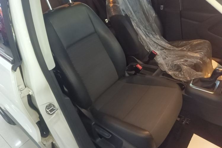 Used Volkswagen Tiguan 2013 1.8TSI Automatic Two-Wheel Drive Trend Edition Right Front Seat